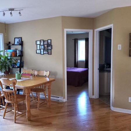 Guests Room For Rent / Chambre Prive Dans Maison Partager Maria Екстериор снимка